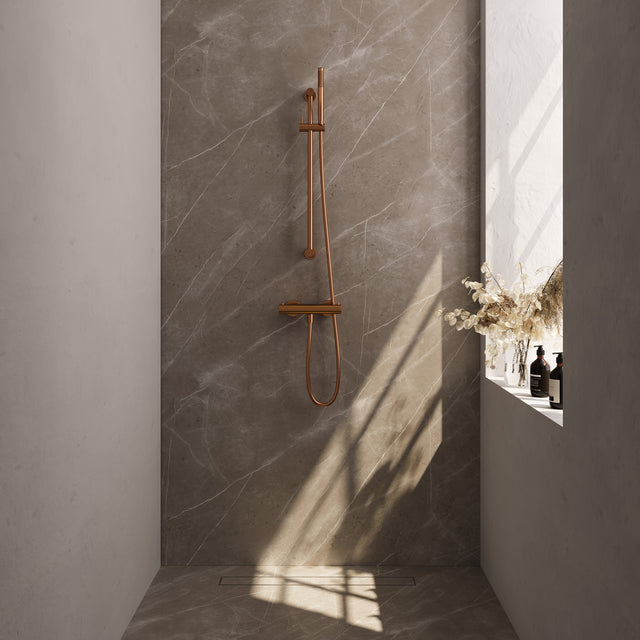 BRAUER Stripe opbouw douche thermostaatkraan SET 01 met glijstang en staaf handdouche en doucheslang koper geborsteld PVD 5-GK-345