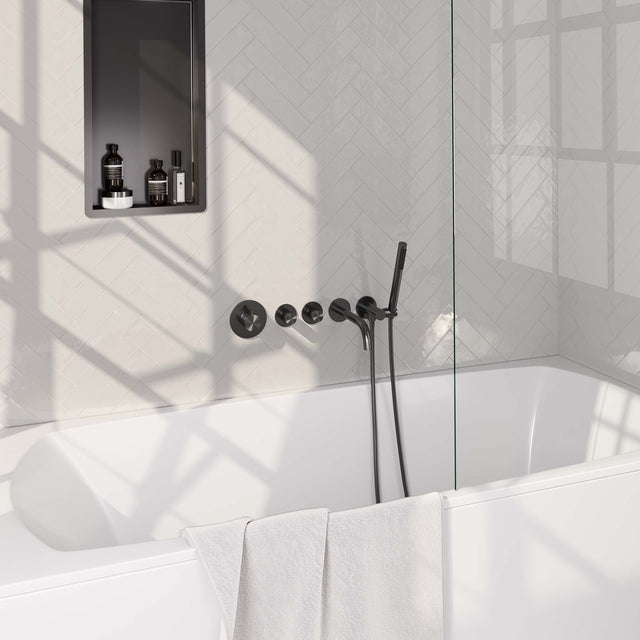 BRAUER Gunmetal Carving thermostatische inbouw badkraan SET 01 met uitloop en staaf handdouche en doucheslang en wandaansluitbocht gunmetal geborsteld PVD