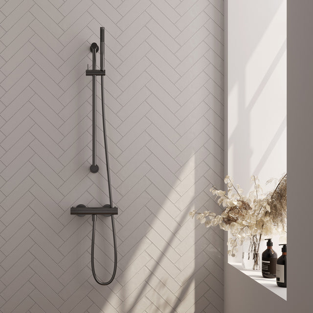 BRAUER Stripe opbouw douche thermostaatkraan SET 01 met glijstang en staaf handdouche en doucheslang gunmetal geborsteld PVD 5-GM-345