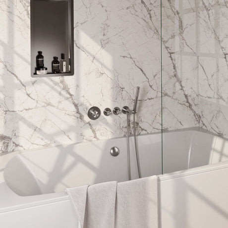 BRAUER Brushed Carving thermostatische inbouw badkraan SET 01 met badvulcombinatie en staaf handdouche en doucheslang en wandaansluitbocht RVS geborsteld PVD