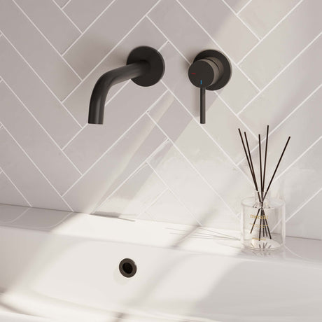 BRAUER Black Carving inbouw wastafelmengkraan met gebogen uitloop en rozetten model A1 mat zwart 5-S-004-B6-65