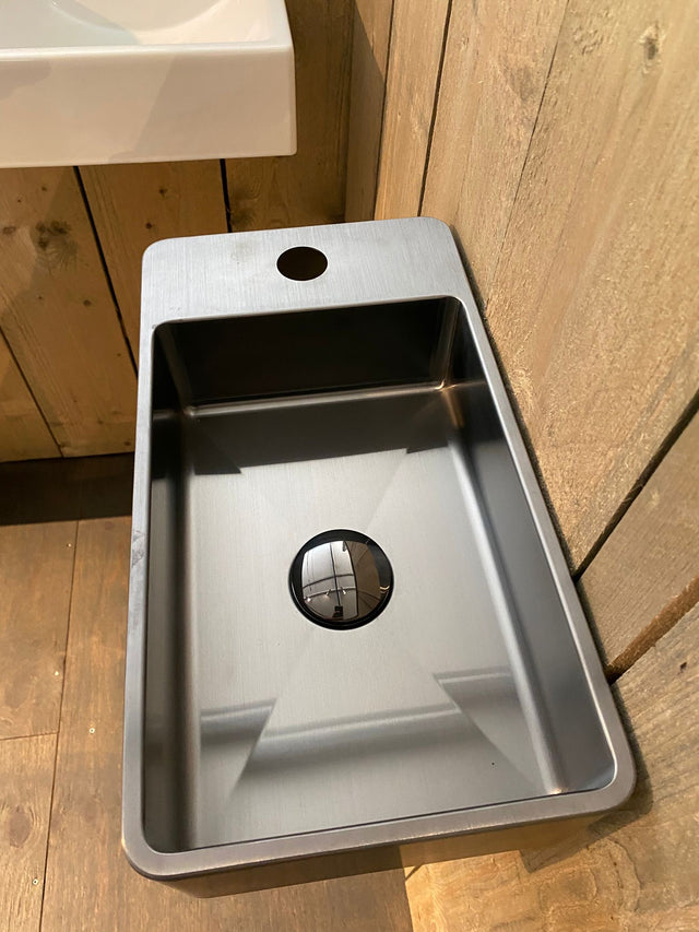 Showmodel Dekker fontein 22x40x10cm gunmetal