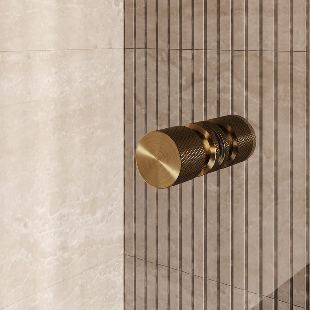 BRAUER Void Carving nisdeur 2-delig helder glas 110x200 omkeerbaar met draaideur 60 aan glas incl. glascoating PVD goud geborsteld GS-VOCN3H6050200GG