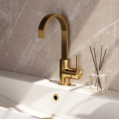 BRAUER Gold Edition hoge opbouw wastafelmengkraan met draaibare platte uitloop model A goud geborsteld PVD