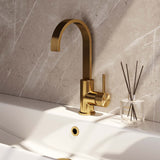BRAUER Gold Carving hoge opbouw wastafelmengkraan met draaibare platte uitloop model A goud geborsteld PVD 5-GG-003-S4
