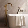 BRAUER Gold Edition vrijstaande badmengkraan SET 02 met 3-standen handdouche en doucheslang goud geborsteld PVD