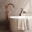 BRAUER Copper Carving vrijstaande badmengkraan SET 02 met 3-standen handdouche en doucheslang koper geborsteld PVD 5-GK-263