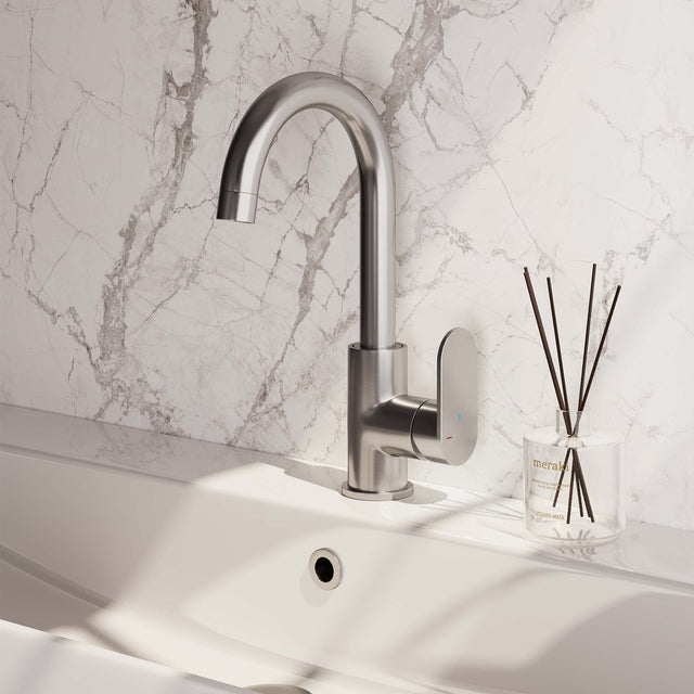 BRAUER Brushed Edition hoge opbouw wastafelmengkraan met draaibare platte uitloop model C RVS geborsteld PVD