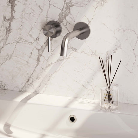 BRAUER Brushed Carving inbouw wastafelmengkraan met rechte uitloop en afdekplaat model A2 RVS geborsteld PVD