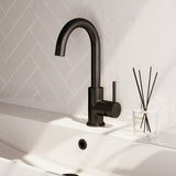 BRAUER Stripe hoge opbouw wastafelmengkraan met draaibare ronde uitloop model A mat zwart 5-S-003-R5