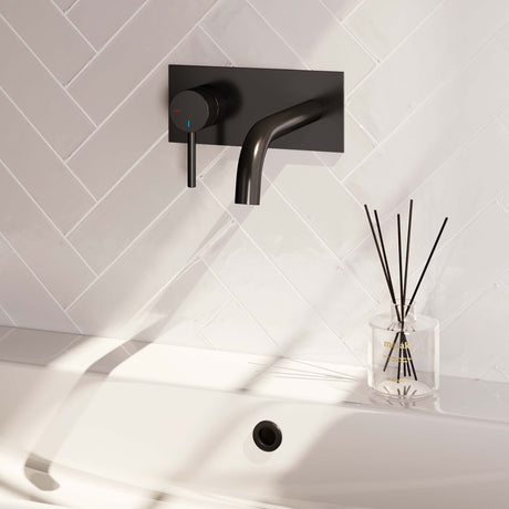 BRAUER Black Carving inbouw wastafelmengkraan met gebogen uitloop en afdekplaat model A2 mat zwart 5-S-083-B6